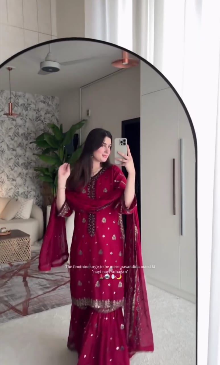 Red Color Pashmina 3Pc Suit